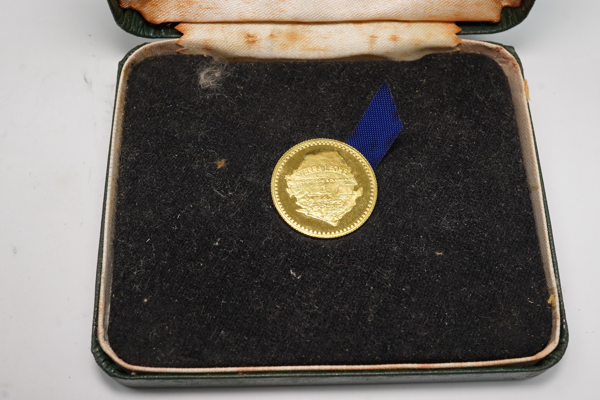 Gold coins, Sierra Leone, quarter ‘golde’ coin, commemoration of the fifth anniversary of Independence 1961-1966, Limited edition 600, cased